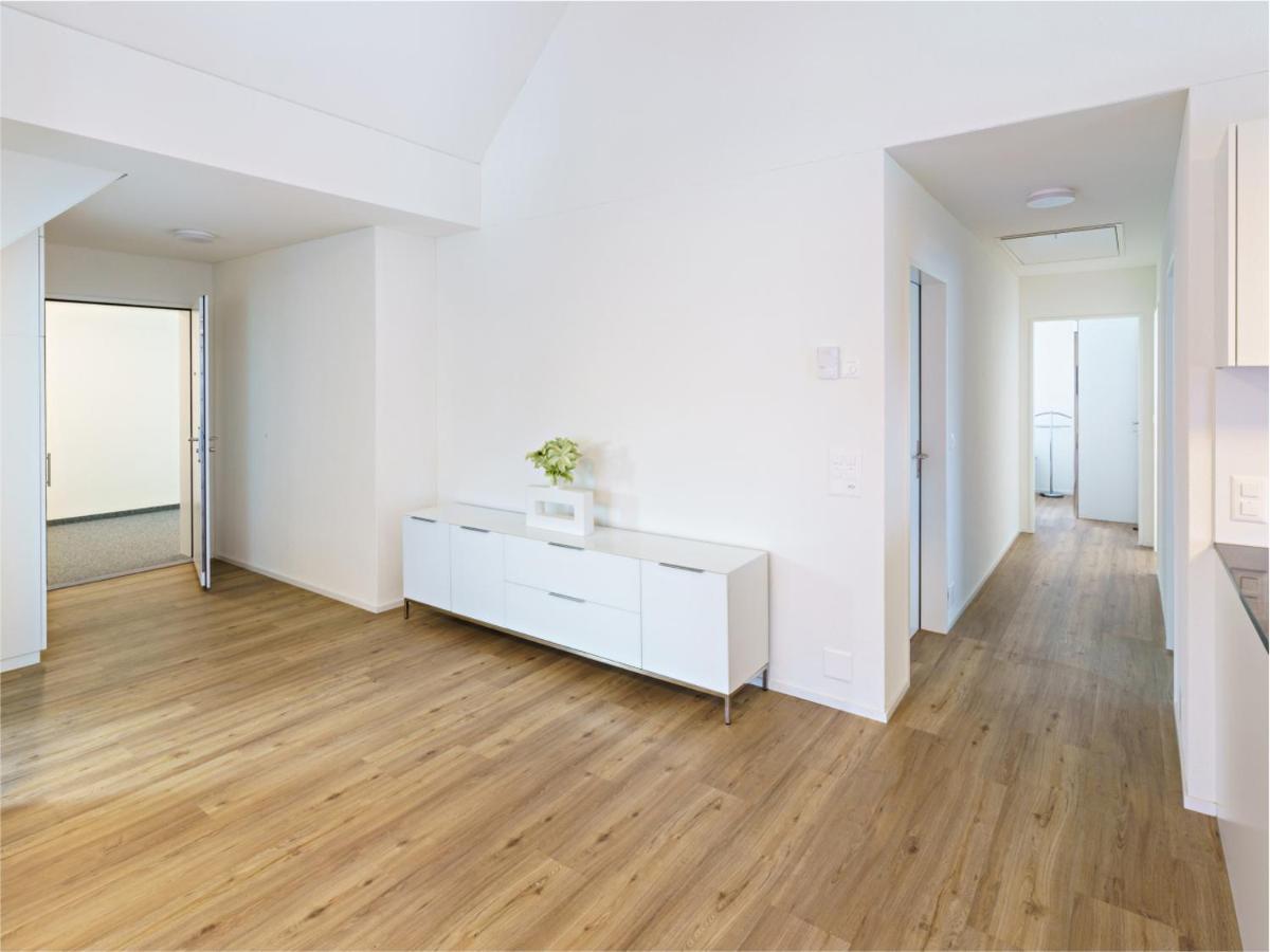 Exklusive 4.5 Zimmer Wohnung Fuer Familien Und Business Eschenz Kültér fotó