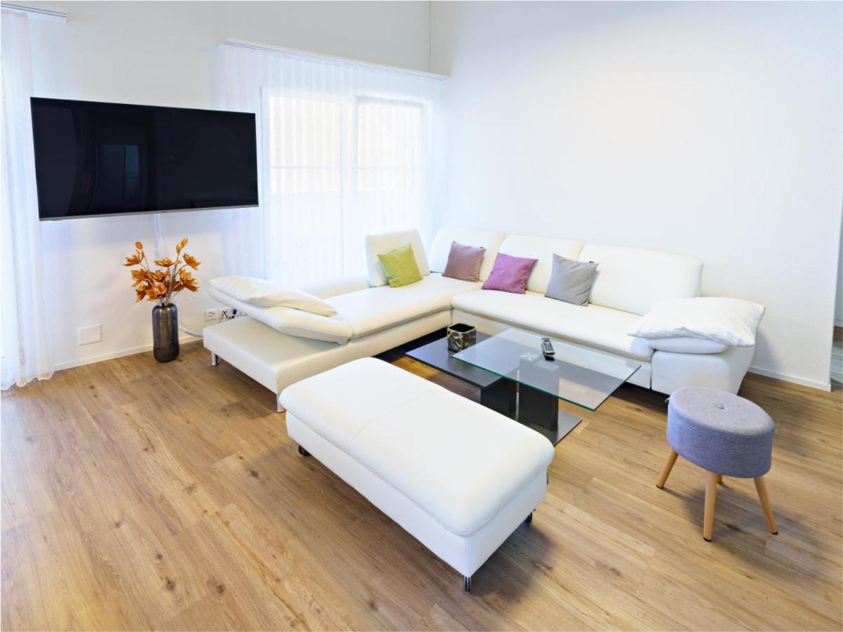 Exklusive 4.5 Zimmer Wohnung Fuer Familien Und Business Eschenz Kültér fotó